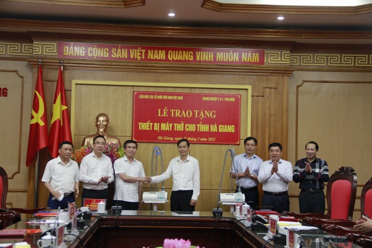 Hà Giang: Tiếp tục củng cố tổ chức, nâng cao hiệu quả hoạt động của Liên hiệp các tổ chức hữu nghị tỉnh theo tinh thần Chỉ thị 38-CT/TW Hà Giang: Tiếp tục củng cố tổ chức, nâng cao hiệu quả hoạt động của Liên hiệp các tổ chức hữu nghị tỉnh theo tinh thần Chỉ thị 38-CT/TW