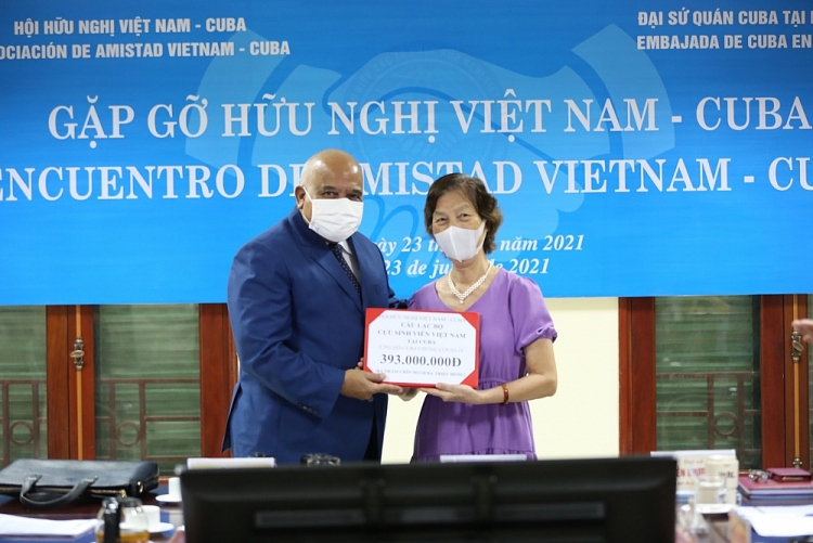 Chủ tịch VUFO: Mỗi thành viên Liên hiệp Hữu nghị hãy là một chiến sĩ trên mặt trận phòng chống dịch bệnh Chủ tịch VUFO: Mỗi thành viên Liên hiệp Hữu nghị hãy là một chiến sĩ trên mặt trận phòng chống dịch bệnh