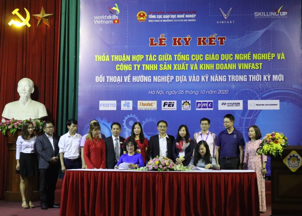 VinFast là doanh nghiệp đầu tiên đủ điều kiện đánh giá, cấp chứng chỉ kỹ năng nghề quốc gia VinFast là doanh nghiệp đầu tiên đủ điều kiện đánh giá, cấp chứng chỉ kỹ năng nghề quốc gia