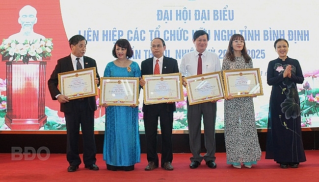 Ông Mai Thanh Thắng tái đắc cử Chủ tịch Liên hiệp tỉnh Bình Định khoá III Ông Mai Thanh Thắng tái đắc cử Chủ tịch Liên hiệp tỉnh Bình Định khoá III