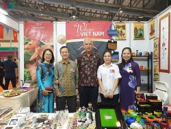 dai su qatar tai viet nam se toi tham va trao qua tai trung tam bao tro xa hoi 3 ha noi