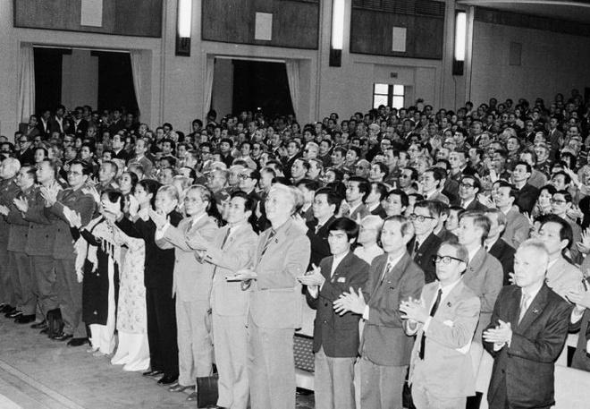 Kì II: Quan điểm của Đảng về quyền con người trong thời kỳ đổi mới Kì II: Quan điểm của Đảng về quyền con người trong thời kỳ đổi mới