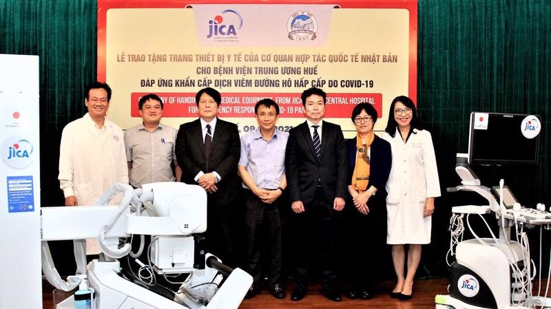Chìa khoá để Việt Nam kiểm soát Covid-19 là sự Đồng lòng và Tin tưởng Chìa khoá để Việt Nam kiểm soát Covid-19 là sự Đồng lòng và Tin tưởng