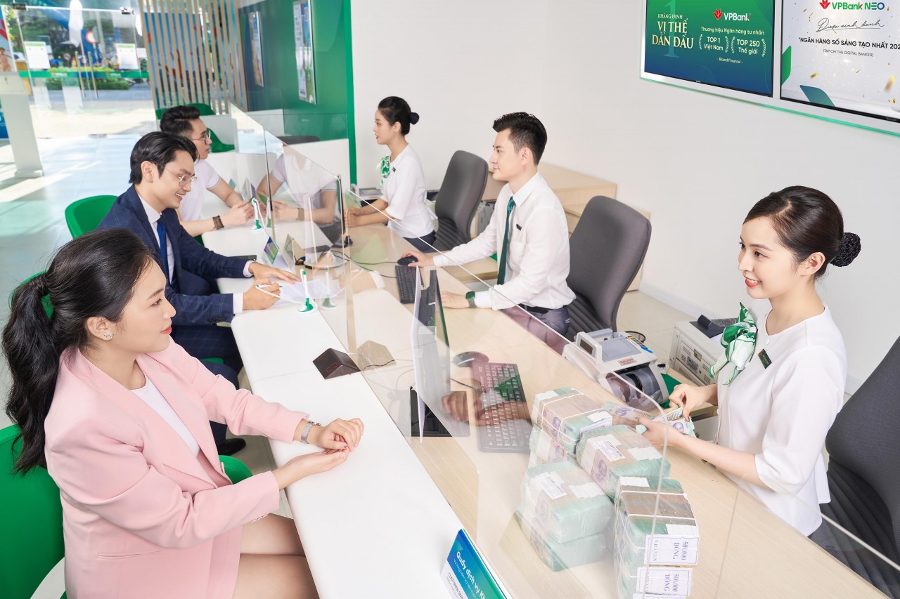 VPBANK nâng cao chất lượng dịch vụ. VPBANK nâng cao chất lượng dịch vụ.