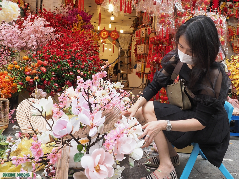 ផ្លូវចាស់នៅរដ្ឋធានី Ha Noi ពោរពេញដោយពណ៌ប្រពៃណី ដើម្បីស្វាគមន៍បុណ្យចូលឆ្នាំថ្មីប្រពៃណីជាតិ ផ្លូវចាស់នៅរដ្ឋធានី Ha Noi ពោរពេញដោយពណ៌ប្រពៃណី ដើម្បីស្វាគមន៍បុណ្យចូលឆ្នាំថ្មីប្រពៃណីជាតិ