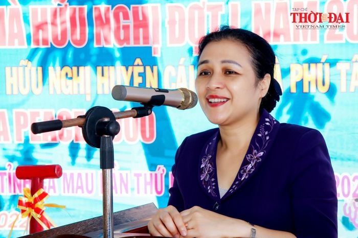 ប្រធាន VUFO អញ្ជើញចូលរួមក្នុងពិធីបើកការដ្ឋានសាងសង់ស្ពានជនបទចំនួន ៤ និងផ្ទះមិត្តភាពចំនួន ២៥ នៅខេត្ត Ca Mau ប្រធាន VUFO អញ្ជើញចូលរួមក្នុងពិធីបើកការដ្ឋានសាងសង់ស្ពានជនបទចំនួន ៤ និងផ្ទះមិត្តភាពចំនួន ២៥ នៅខេត្ត Ca Mau