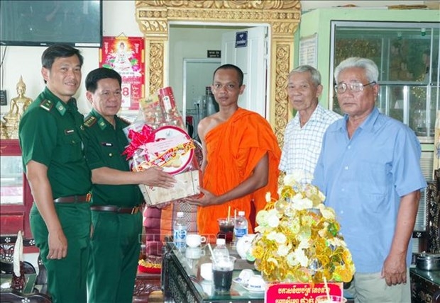 សកម្មភាពមួយចំនួនរបស់កងទ័ពការពារព្រំដែនខេត្ត  Soc Trang  ដើម្បីអបអរសាទរពិធីបុណ្យចូលឆ្នាំខ្មែរ