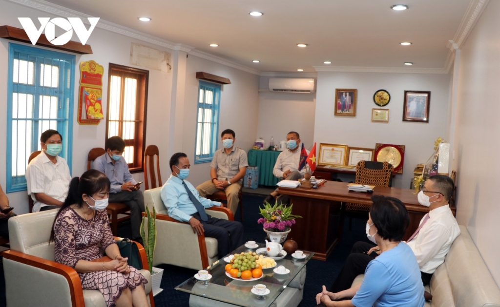 លោកឯកអគ្គរដ្ឋទូត Vu Quang Minh បានជូនពរពិធីបុណ្យចូលឆ្នាំថ្មីប្រពៃណីដល់សហគមន៍ប្រជាជនមានដើមកំណើតវៀតណាមនៅប្រទេសកម្ពុជា