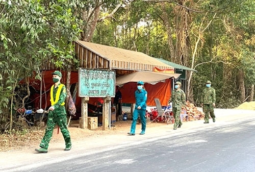 បង្កើត “ខែលដែកថែប” ដើម្បីការពារការផ្ទុះឡើងនៃរោគរាតត្បាតតាមខ្សែព្រំដែន