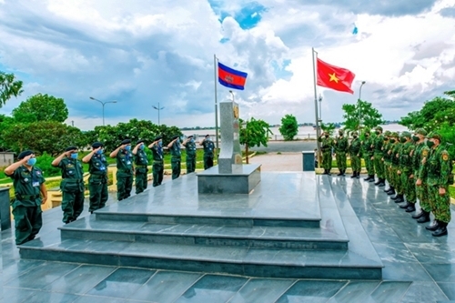 ការប្រយុទ្ធប្រឆាំងនឹងជំងឺរាតត្បាតនៅតាមតំបន់ព្រំដែននៃខេត្ត An Giang ការប្រយុទ្ធប្រឆាំងនឹងជំងឺរាតត្បាតនៅតាមតំបន់ព្រំដែននៃខេត្ត An Giang