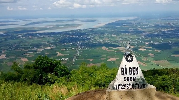 ស្ពាយកាបូបនិងទៅទស្សនាខេត្ត Tay Ninh៖ ឡើងភ្នំ ឬបោះជំរុំនៅបឹងគឺបទពិសោធន៍​គួរឲ្យ​ចាប់ចិត្ត