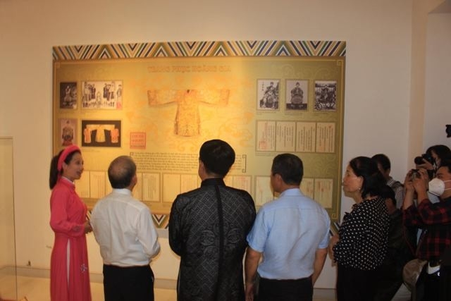 ការតាំងពិព័រណ៍ 