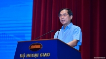 ប្រជាជននិងសហគ្រាសគឺជាមជ្ឺមណ្ឌលដែលបំរើកិច្ចការបរទេស