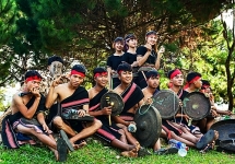 អភិរក្ស “លំហវប្បធម៌គងឃ្មោះនៅតំបន់ Tay Nguyen”