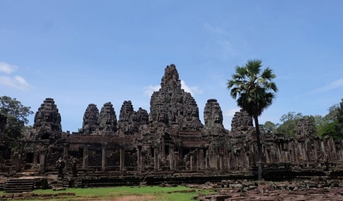 កម្ពុជាសង្ឃឹមអាចស្តារ និងលើកស្ទួយវិស័យទេសចរណ៍ដោយស៊ីហ្គេម ៣២ កម្ពុជាសង្ឃឹមអាចស្តារ និងលើកស្ទួយវិស័យទេសចរណ៍ដោយស៊ីហ្គេម ៣២