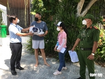 ខេត្ត Da Nang បង្កើតខ្សែទូរស័ព្ទបន្ទាន់ ដើម្បីជួយជនបរទេសដែលជួបការលំបាក ដោយសារការរីករាលដាលនៃជំងឺកូវីដ ១៩