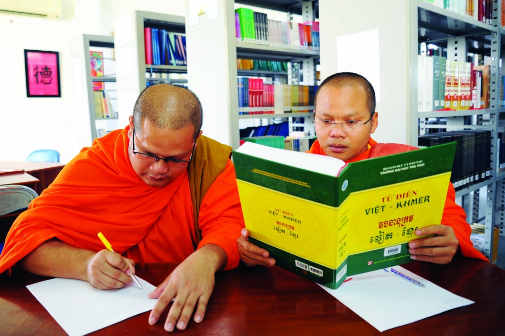 វចនានុក្រម វៀតណាម - ខ្មែរ ពីរភាសាដំបូងគេបង្អស់នៅ វៀតណាម