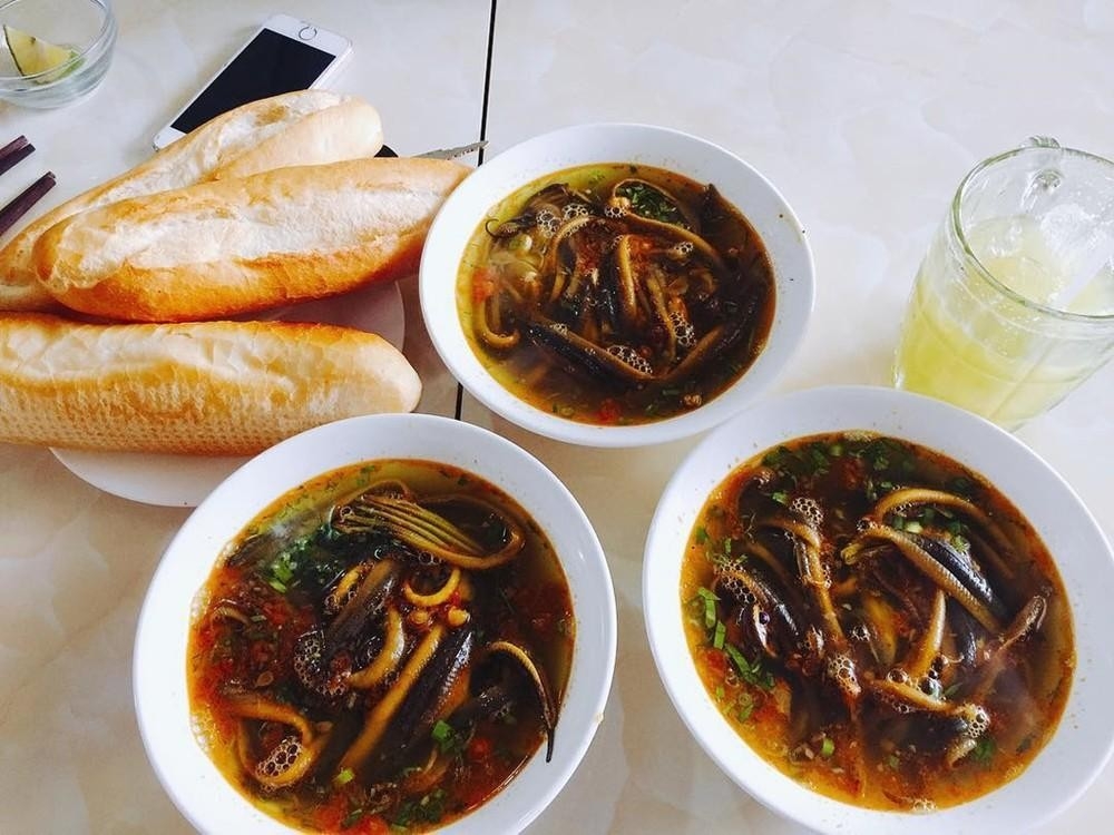 មុខម្ហូបពិសេសចំនួន ៤ មុខ របស់ខេត្ត Nghe An មានឈ្មោះនៅក្នុងចំណោមមុខម្ហូបពិសេសនិងអំណោយទាំង ១០០ របស់វៀតណាម មុខម្ហូបពិសេសចំនួន ៤ មុខ របស់ខេត្ត Nghe An មានឈ្មោះនៅក្នុងចំណោមមុខម្ហូបពិសេសនិងអំណោយទាំង ១០០ របស់វៀតណាម