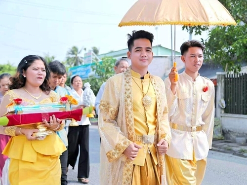 ភាពស្រស់ស្អាតនៃពិធីអាពាហ៍ពិពាហ៍របស់ជនជាតិខ្មែរ ពិធីអាពាហ៍ពិពាហ៍របស់ជនជាតិខ្មែរ