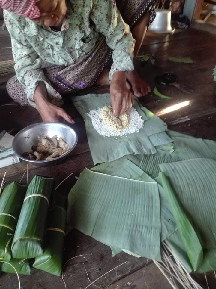 នំអន្សំជាមុខម្ហូបប្រពៃណីក្នុងពិធីបុណ្យធំៗរបស់ជនជាតិខ្មែរ