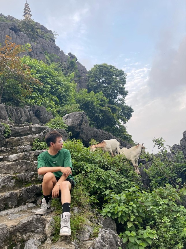 ឈ្លក់ក្នុងអន្លង់ស្នេហ៍នឹងទេសភាពរដូវស្លឹកឈើជ្រុះនៅ ល្អាត Mua ជាកេរ្តិ៍ដំណែលដ៏ល្បីល្បាញក្នុងរាជធានីបុរាណ Ninh Binh ឈ្លក់ក្នុងអន្លង់ស្នេហ៍នឹងទេសភាពរដូវស្លឹកឈើជ្រុះនៅ ល្អាត Mua ជាកេរ្តិ៍ដំណែលដ៏ល្បីល្បាញក្នុងរាជធានីបុរាណ Ninh Binh