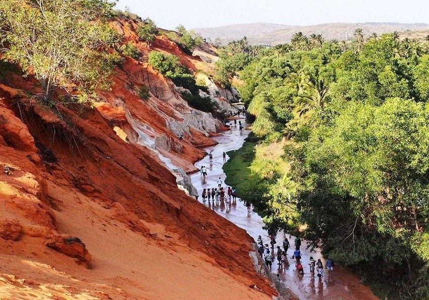 Phan Thiet - ទិសដៅគួរឱ្យចាប់អារម្មណ៍ដើម្បីធ្វើការងារ និងសំរាកលំហែកាយ Phan Thiet - ទិសដៅគួរឱ្យចាប់អារម្មណ៍ដើម្បីធ្វើការងារ និងសំរាកលំហែកាយ