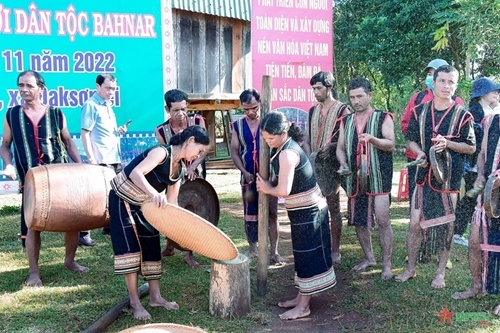 ភាពពិសេសនៃពិធីបុណ្យអំណរស្រូវថ្មីរបស់ជនជាតិ Ba Na ក្នុងតំបន់ Tay Nguyen