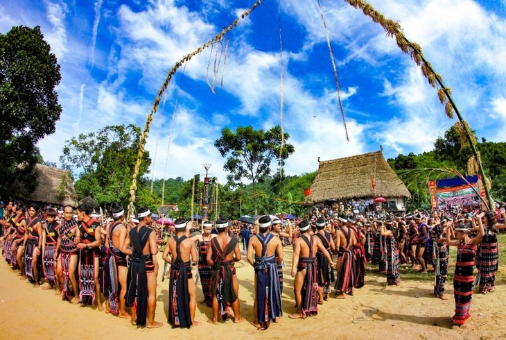 ទេសចរស្រុក Tay Giang ជាគោលដៅទាក់ទាញរបស់ភ្ញៀវទេសចរ