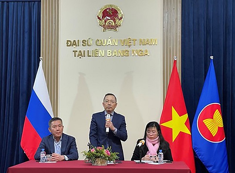 Vietnamese Embassy Held Meeting with Vietnamese Business Rpresentatives in Russia Vietnamese Embassy Held Meeting with Vietnamese Business Rpresentatives in Russia