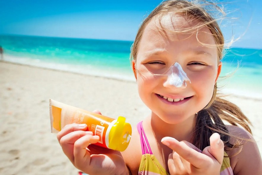 How to Choose the Perfect Sunscreen for Your Next Trip How to Choose the Perfect Sunscreen for Your Next Trip