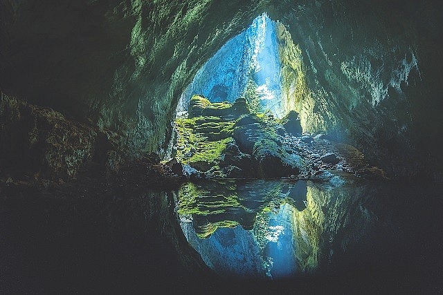 Son Doong - Unbelievable natural masterpiece is real! Son Doong - Unbelievable natural masterpiece is real!
