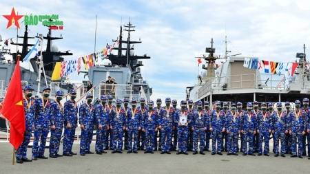 Вьетнамская команда завоевала серебро на конкурсе АрМИ-2021 «Кубок моря»