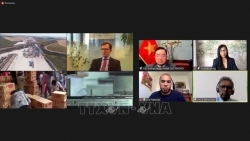В Канаде прошел онлайн-семинар, посвященный 77-й годовщине Августовской революции и Дня независимости Вьетнама