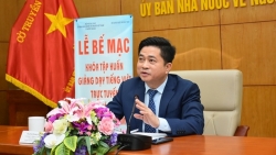 Вьетнамские учителя за границей завершили курс повышения квалификации по преподаванию вьетнамского языка