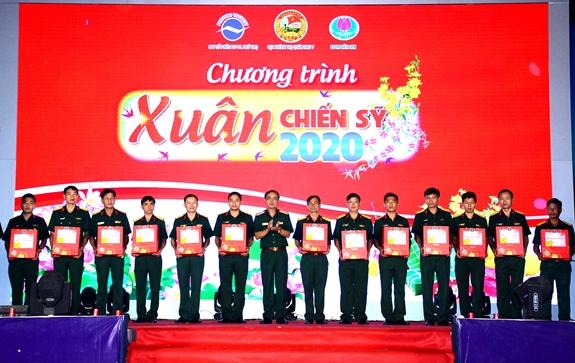 ໂຄງການ “ລະດູບານໃໝ່ຂອງນັກຮົບ ປີ 2020” ໄດ້ຮັບການຈັດຂຶ້ນຢ່າງຄຶກຄຶ້ນ