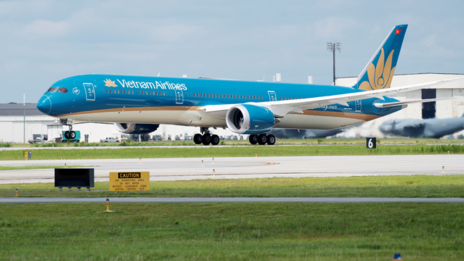 Vietnam Airlines ຈະຂົນສົ່ງຜູ້ໂດຍສານຮັບປະກັນເງື່ອນໄຂເຂົ້າ, ອອກເມືອງຢ່າງພຽງພໍ ແລະ ຮັບປະກັນອາການສຸຂະພາບກັບເມືອຫວຽດນາມ