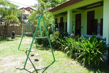 ທ່ານ ນາຍົກລັດຖະມົນຕີ ທອງລຸນ ສີສຸລິດ ໄດ້ມີຄຳສັ່ງໃຫ້ກະຊວງສຶກສາທິການ ແລະ ກິລາ ປິດໂຮງຮຽນລ້ຽງເດັກ ແລະ ໂຮງຮຽນອານຸບານຊົ່ວຄາວ