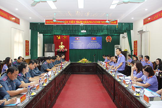 ກອງປະຊຸມເຈລະຈາ ລະຫວ່າງ ໄອຍະການປະຊາຊົນ ແຂວງເຊີນລາ  ແລະ  ແຂວງ ຫຼວງພະບາງ