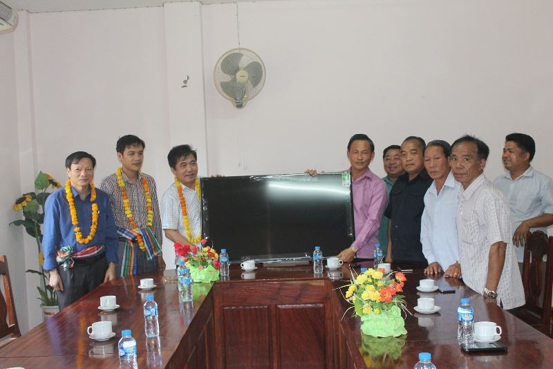 ຄະນະນຳເມືອງບົວລະພາ ໃຫ້ການຕ້ອນຮັບ ການມາຢ້ຽມຢາມ ຂອງ ຄະນະການນຳ ເມືອງມິງຮົວ ແຂວງ ກວາງບິ່ງ ສສ ຫວຽດນາມ.