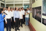 ທ ານນາຍ ກລ ດຖະມ ນຕ ຫວຽດນາມ ຫງວຽນຊວນຟ ກ ໄດ ໄປຢ ຢາມຖາມຂ າວ ແລະ ມອບຂອງຂວ ນໃຫ ບາງຄອບຄ ວທ ຖ ກຜ ນເສຍຫາຍຢ າງໜ ກໜ ວງຍ ອນພາຍ molave