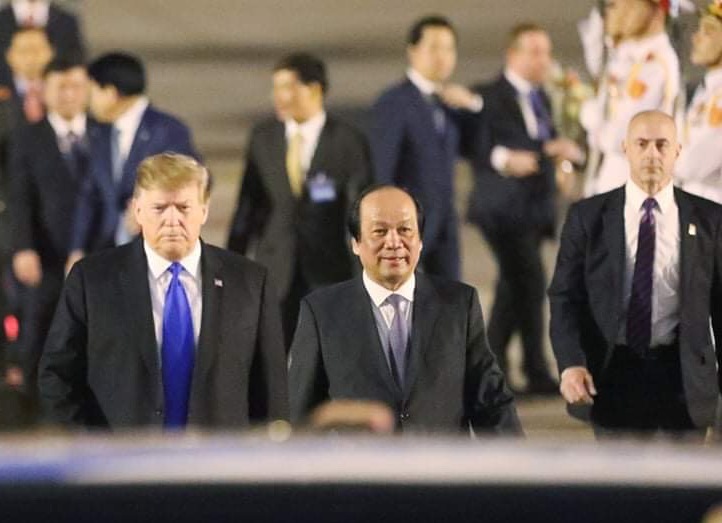 ປະທານາທິບໍດີ Donald Trump ໄດ້ເດີນທາງມາຮອດ ຮ່າໂນ້ຍ