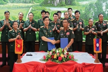 ສອງກົມໃຫຍ່ເສນາທິການກອງທັບປະຊາຊົນລາວ-ຫວຽດນາມ ຮ່ວມມືກັນພັດທະນາກຸ່ມບ້ານບໍລິເວນຊາຍແດນ