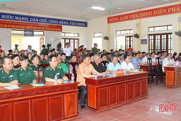 10 ປີ ແຫ່ງການແຮກສ່ຽວ ລະຫວ່າງ ບ້ານເຊີນກິມ 1  ແລະ ບ້ານທົ່ງແປ