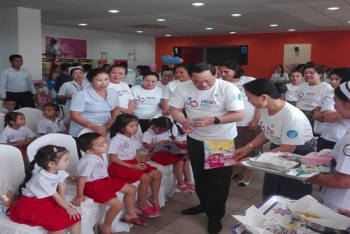 ລັດຖະບານລາວຈັດງານສະເຫລີມສະຫລອງວັນເດັກສາກົນສຳລັບປີນີ້ດ້ວຍຄວາມຫມາຍເລິກເຊິ່ງ