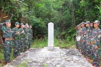 ການລາດຕະເວນສອງຝ່າຍຕາມເສັ້ນຊາຍແດນຮ່າຕິ໋ງ-ຄໍາມ່ວນ