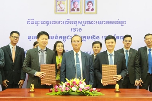 ກຸ່ມບໍລິສັດ ໂທລະຄົມມະນາຄົມ Viettel ໄດ້ເປີດຂະຫຍາຍເຄືອຂ່າຍ 5 ຈີ ແຫ່ງທໍາອິດ ຢູ່ເອເຊຍຕະວັນອອກສຽງໃຕ້
