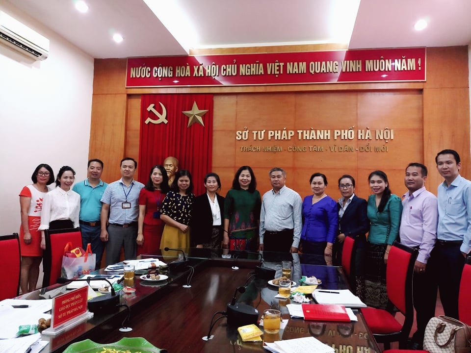 ຫວຽດນາມ - ລາວ: ແລກປ່ຽນກ່ຽວກັບວຽກງານໄກ່ເກ່ຍຂັ້ນຮາກຖານ