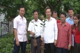 ພ ທ ມອບ ຮ ບໃບປະກາດສະນ ຍະບ ດໃຫ ສ ກຮຽນທ 11 ຊ ນມະຫາວ ທະຍາໄລປ ອງກ ນຊາຍແດນກອງທ ບປະຊາຊ ນລາວ
