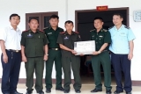 ປະຊາຊ ນພາກກາງ ຫວຽດນາມໄດ ຮ ບ ການ ໜ ນ ຊ ວຍ ຈາກ ປະ ຊາ ຄ ມສາ ກ ນ ເພ ອ ແກ ໄຂຜ ນຮ າຍຢ ອນຫລ ງຈາກຝ ນຕ ກໜ ກ ນ ຳຖ ວມ