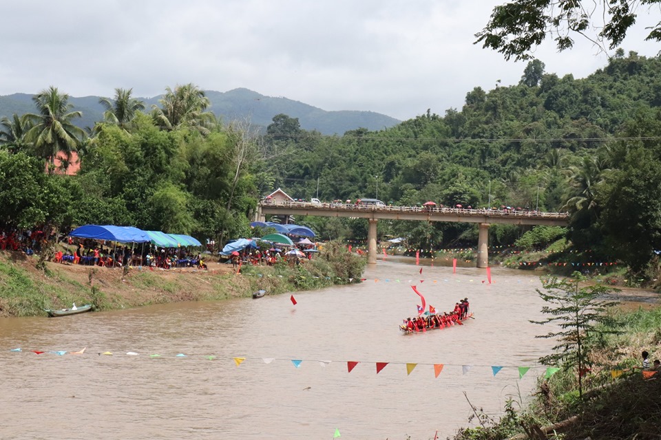 ເລີ້ມແລ້ວ ງານແຂ່ງຂັນຊ່ວງເຮືອເມືອງນໍ້າບາກປີ 2019